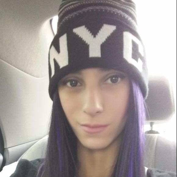 Meet your Posher, Karla