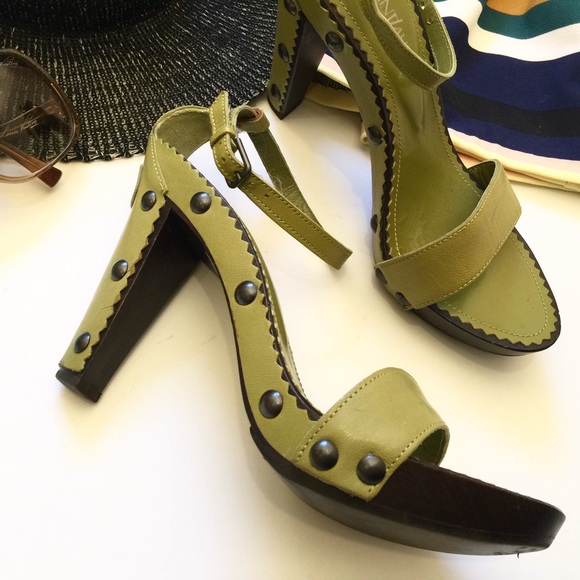 YSL Yves Saint Laurent Olive Strap Sandals