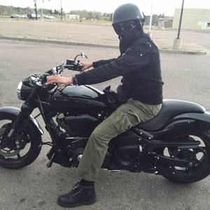 Meet your Posher, Mj