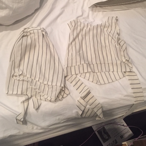 striped set