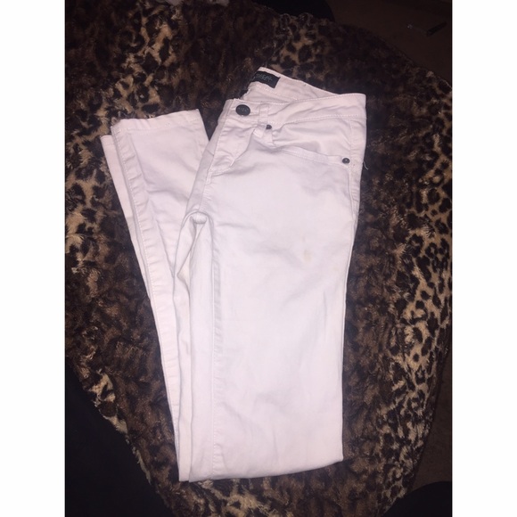W H I T E skinny jeans [size 3]