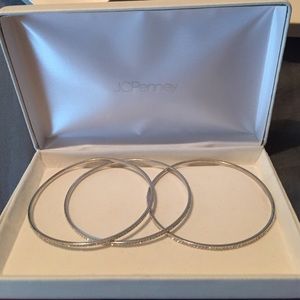 JCPenney bangle bracelet set