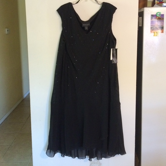 Black sleeveless dress with sequence size 22W