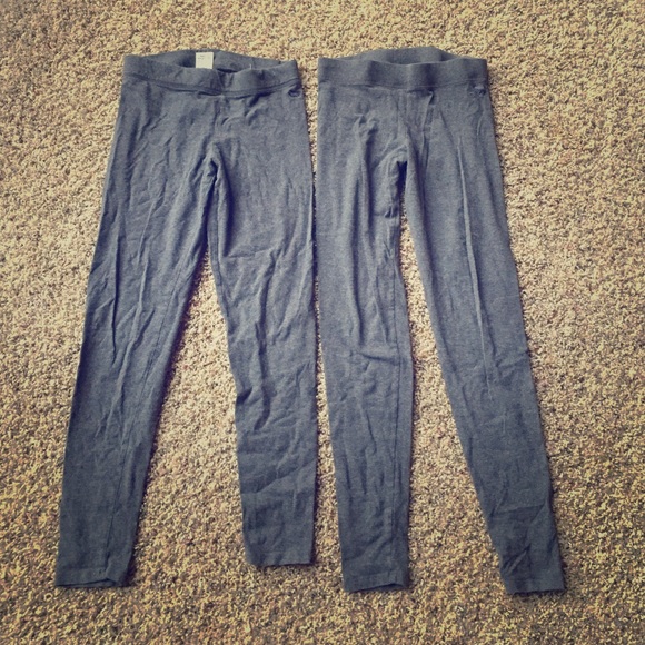 PINK Victorias Secret Grey Legging Bundle (2) SM. - Picture 1 of 2