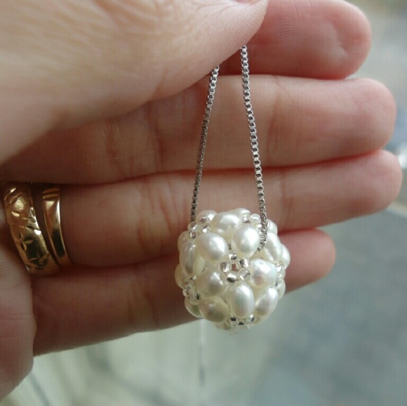 Simple and Elegant Pearl Ball Pendant