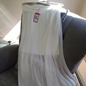 Vince Camuto high-low skirt size Large w stretch