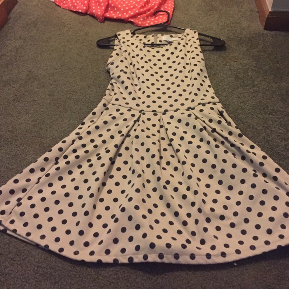 Polka dot dress - Picture 1 of 1
