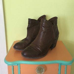Rocket Dog ankle booties