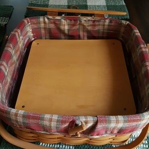 Small Longaberger Picnic Basket