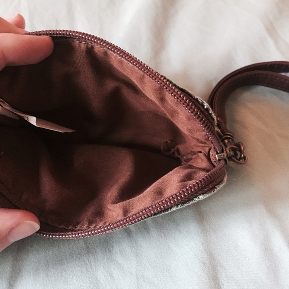 NWOT Wristlet Wallet - Picture 3 of 3