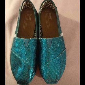 Toms shoes