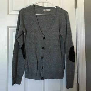 Grey cardigan