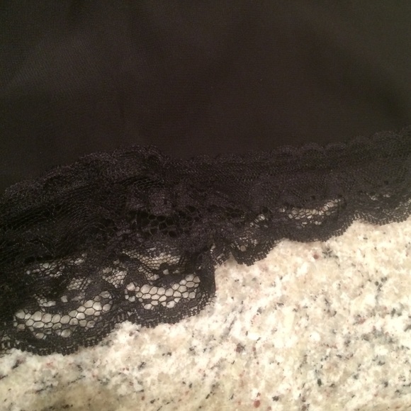 🔴Black shorts with lace trim on bottom - Picture 3 of 4