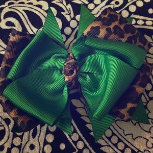 Leopard & Green Bow