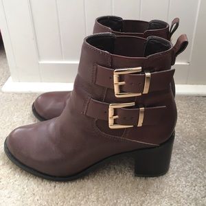 Sam Edelman Chelsea brown booties