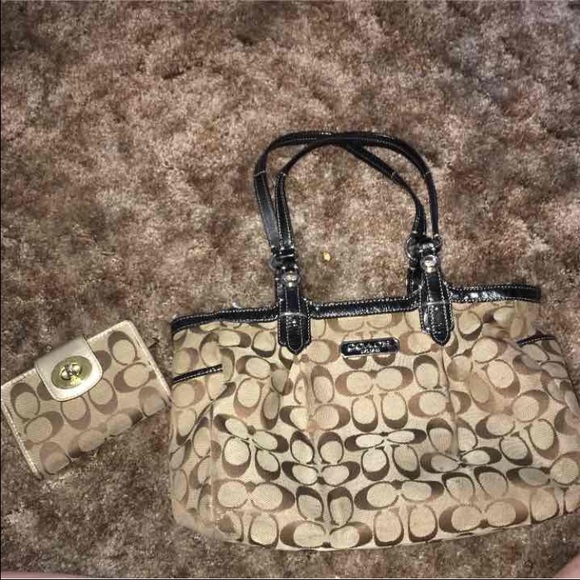Coach purse and wallet