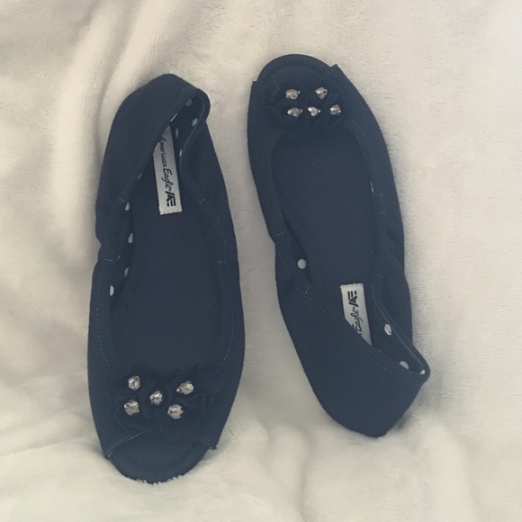 American Eagle flats