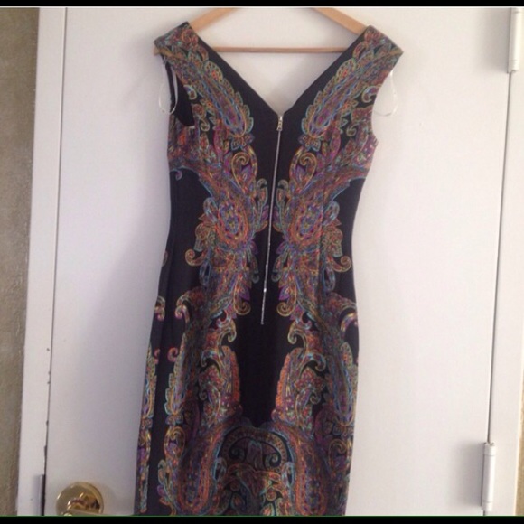 Sale lowest 🌺Gorgeous  Paisley Scuba Dress🌺 - Picture 4 of 4