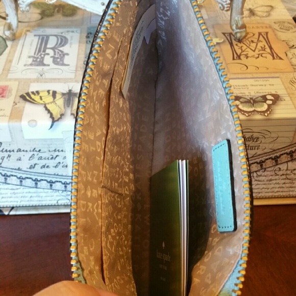 **SALE** Kate Spade aqua blue wristlet - Picture 3 of 3