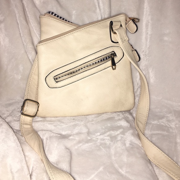 Small purse. Gently used.
