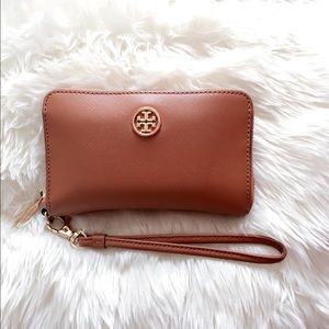 RESERVED!!! Tory Burch Wristlet