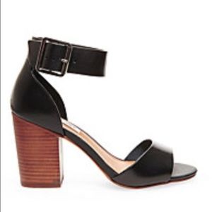 Steve Madden shoe/sandle