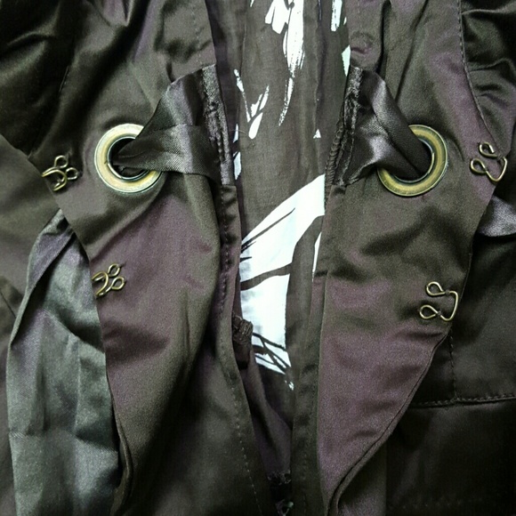 Cropped Jacket - Picture 2 of 3