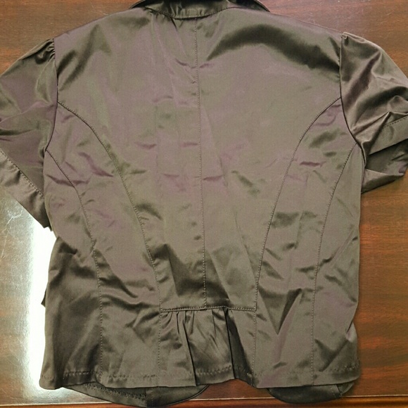 Cropped Jacket - Picture 3 of 3