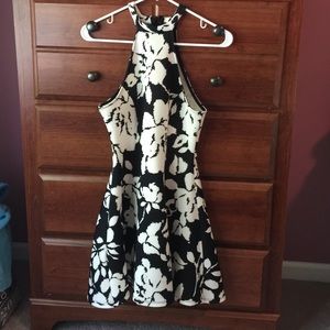 ⚡️⚡️1 DAY MEGA SALE - DRESS FROM WINDSOR⚡️⚡️