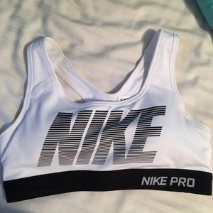 Nike pro classic padded graphic. never worn