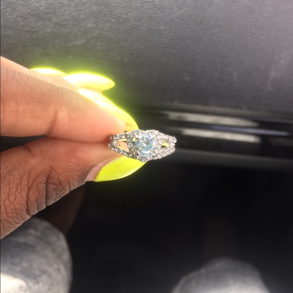 Faux Heart Diamond Ring 😍💍 - Picture 4 of 4
