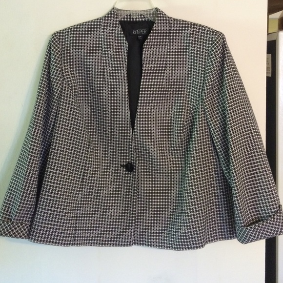 Black and white suit jacket size 20w