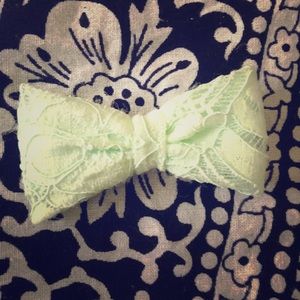 Seafoam Green Bow