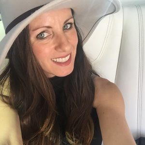 Meet your Posher, Mikala