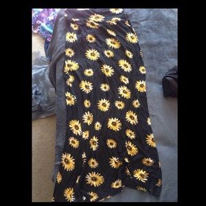 maxi flower skirt ! NEVER SOLD
