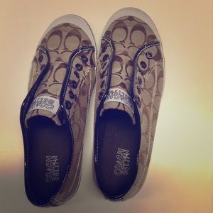 beale slip on sneaker