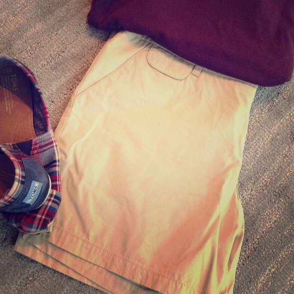 Khaki Shorts!