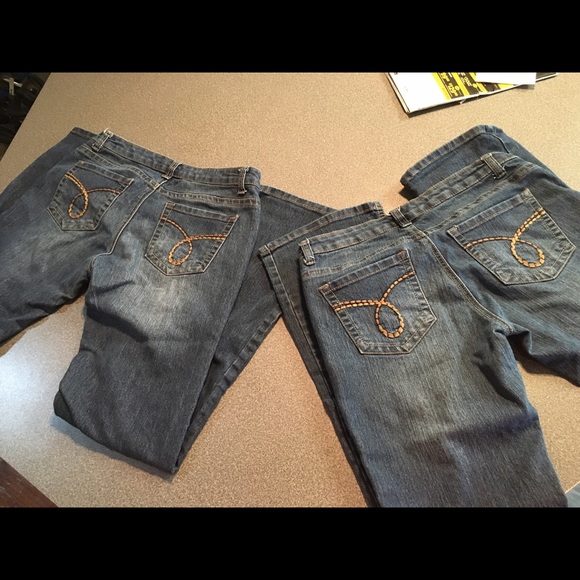 Rue 21 Slim Boot 7/8R Jeans.