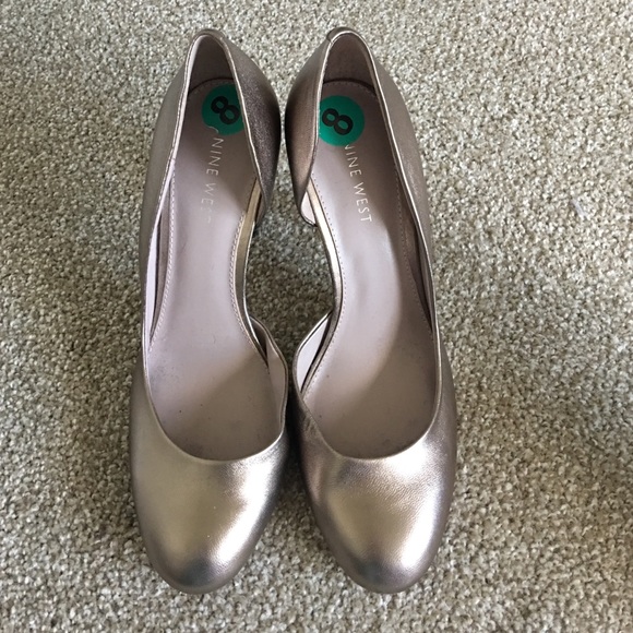 Metallic heels- worn twice!!