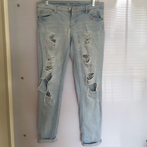 Mossimo destroyed denim skinny jeans- size 6