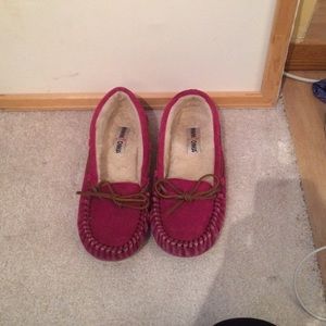 Pink Minnetonka moccasins!
