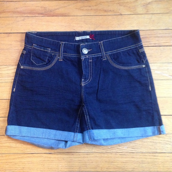 Cute short 😄 - Picture 1 of 3