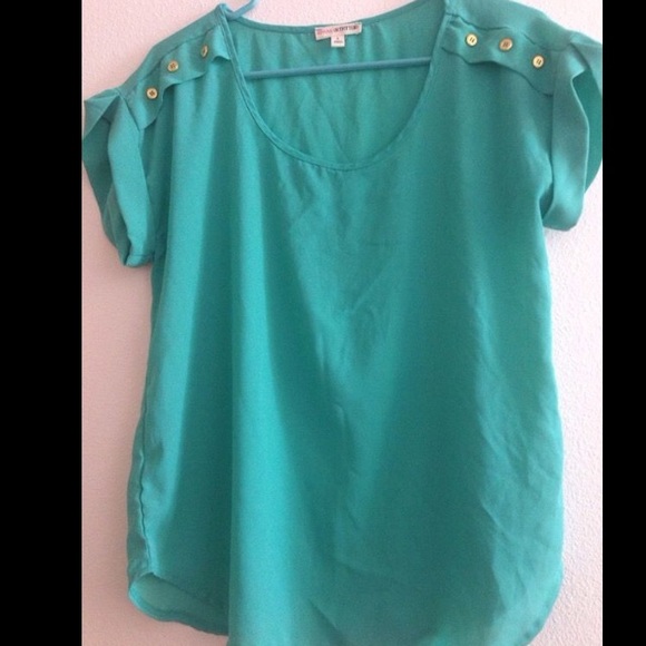 blue blouse