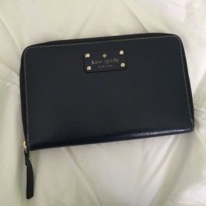 Kate Spade Travel Wallet