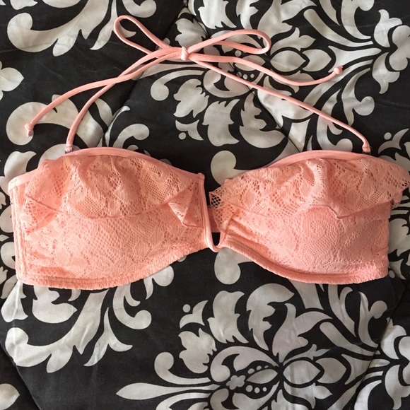 (FREE W/ PURCHASE) A&F Multiway Bikini Top - Picture 1 of 1