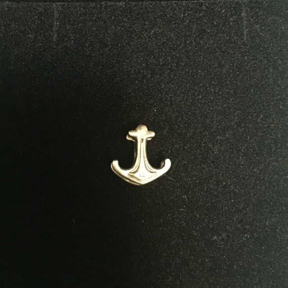 STERLING SILVER ANCHOR CHARM