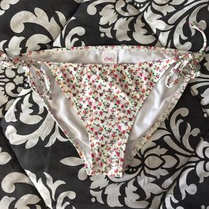 (FREE W/ PURCHASE) Candies Bikini Bottoms