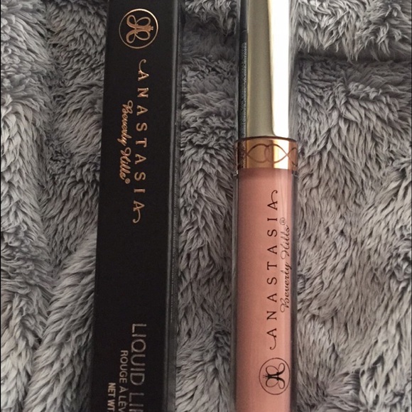 Anastasia Beverly Hills LiquidLipstick "Milkshake"