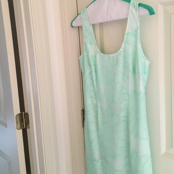 Lilly Pulitzer dress - Picture 2 of 5