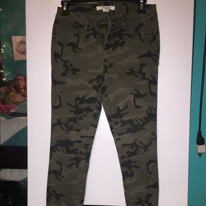 Army print pants